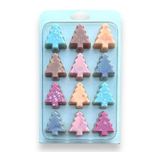 Load image into Gallery viewer, Christmas tree wax melts
