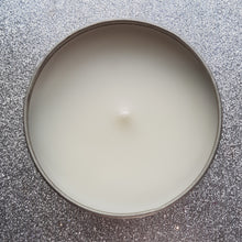 Load image into Gallery viewer, Cinnamon &amp; Apple Candle - Sereniscents
