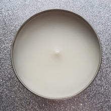 Load image into Gallery viewer, Winter Berries Candle - Sereniscents
